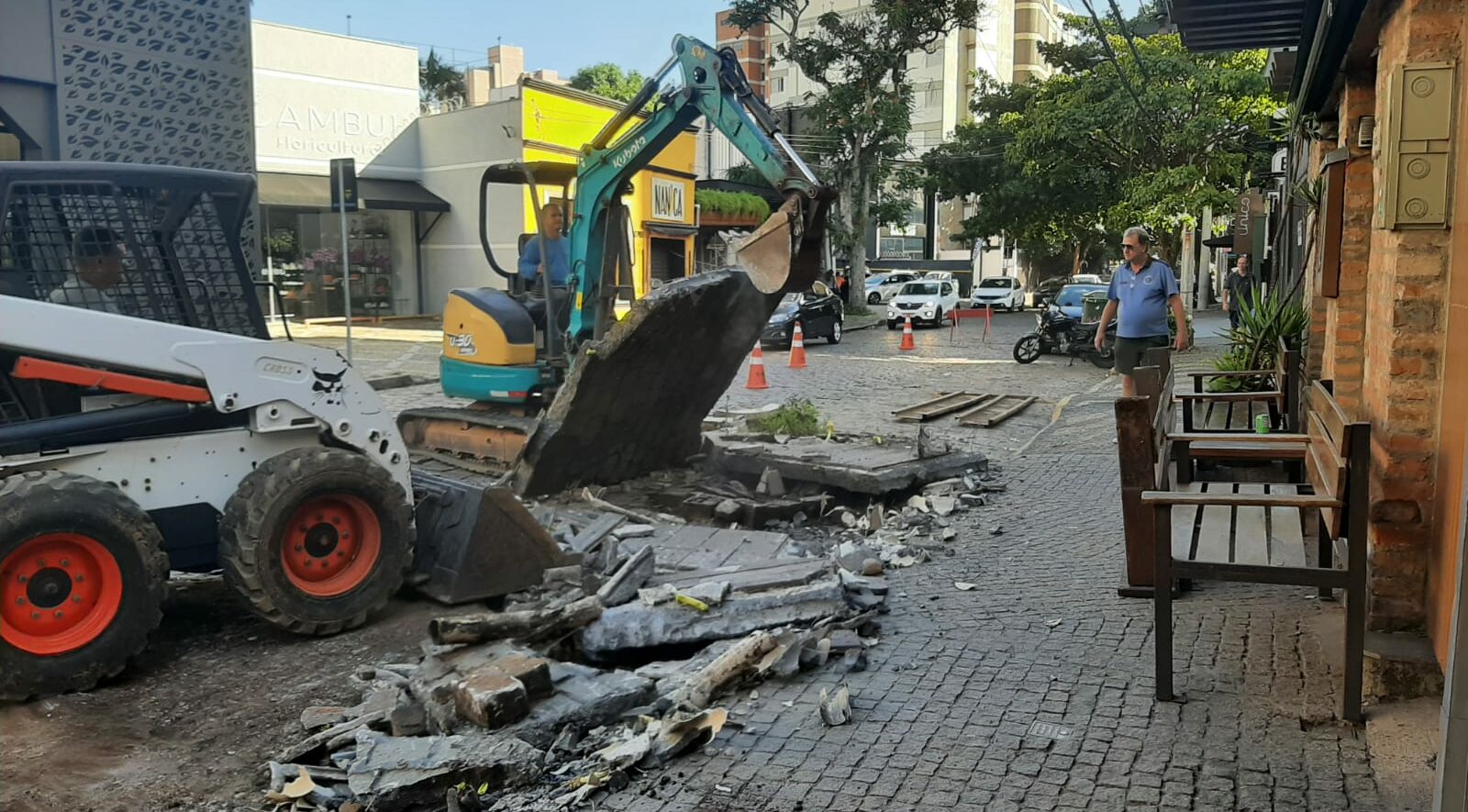 A Saga do Parklet do Cambuí" Chega ao Fim Após Sete Anos de Controvérsia"